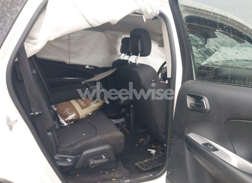 Photo 8 of 2018 Dodge Journey SE (VIN 3C4PDCAB1JT218862)