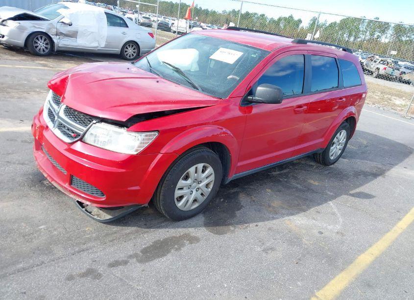 Photo 2 of 2018 Dodge Journey SE (VIN 3C4PDCAB1JT277555)