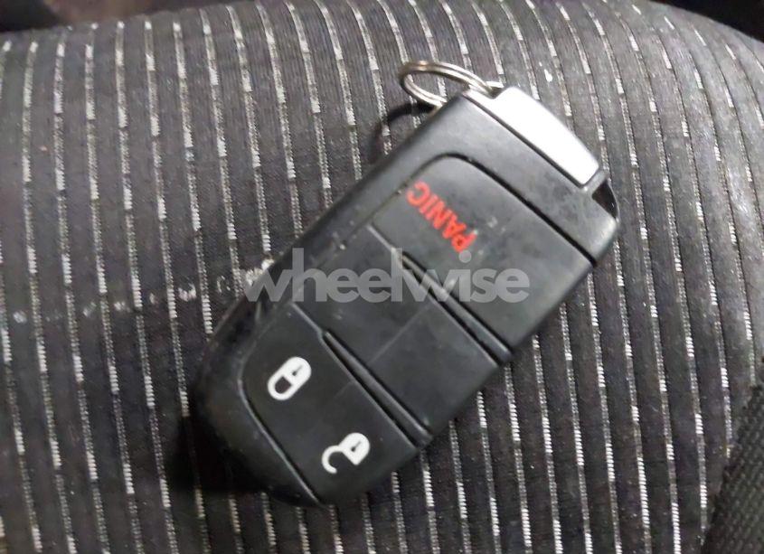 Photo 11 of 2018 Dodge Journey SE (VIN 3C4PDCAB1JT446134)