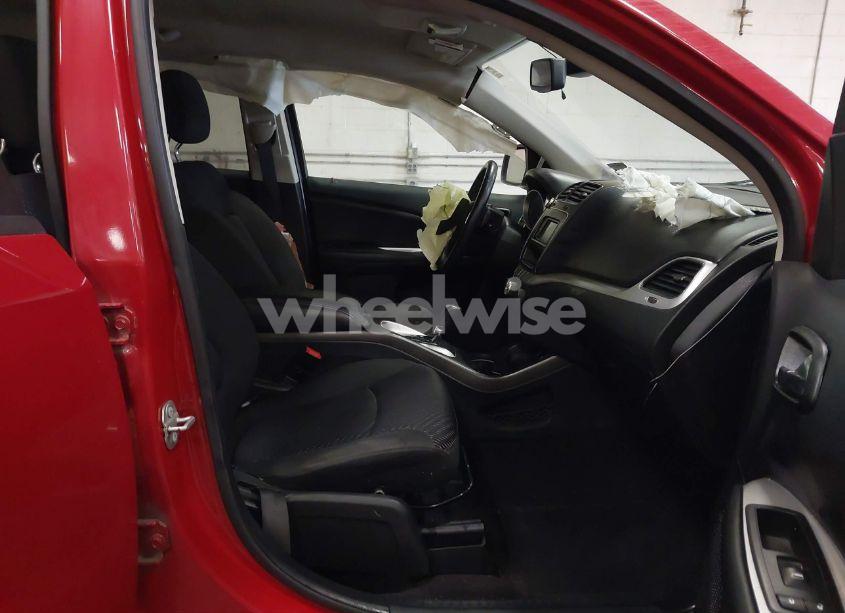 Photo 5 of 2018 Dodge Journey SE (VIN 3C4PDCAB1JT446134)