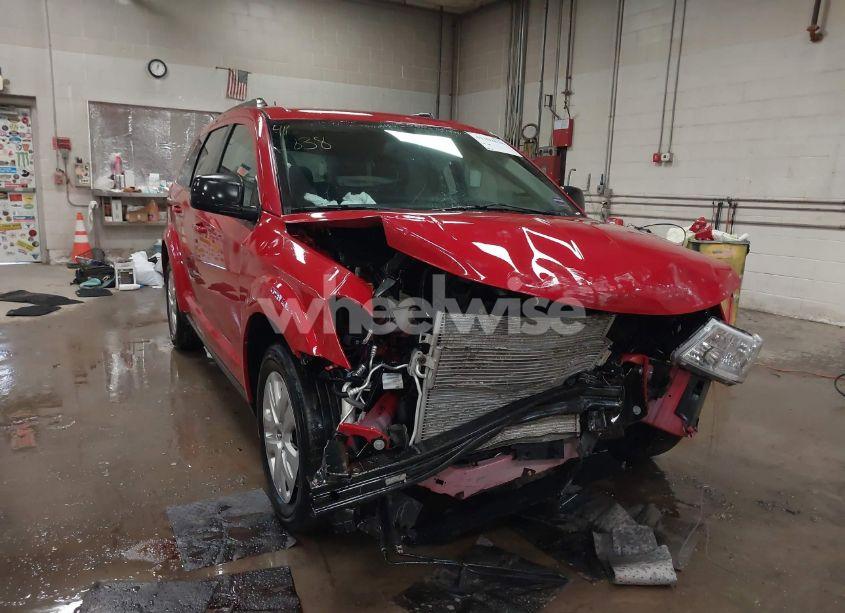Photo 6 of 2018 Dodge Journey SE (VIN 3C4PDCAB1JT446134)