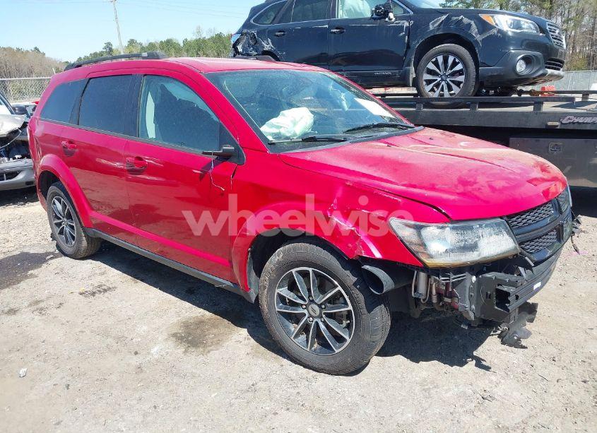 2018 Dodge Journey SE (VIN 3C4PDCAB1JT446389) main photo