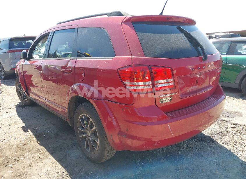 Photo 3 of 2018 Dodge Journey SE (VIN 3C4PDCAB1JT446389)