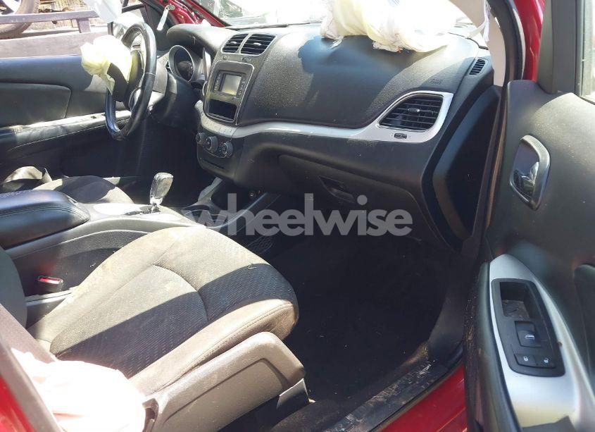 Photo 5 of 2018 Dodge Journey SE (VIN 3C4PDCAB1JT446389)