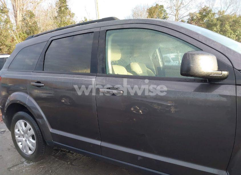 Photo 13 of 2018 Dodge Journey SE (VIN 3C4PDCAB1JT446439)