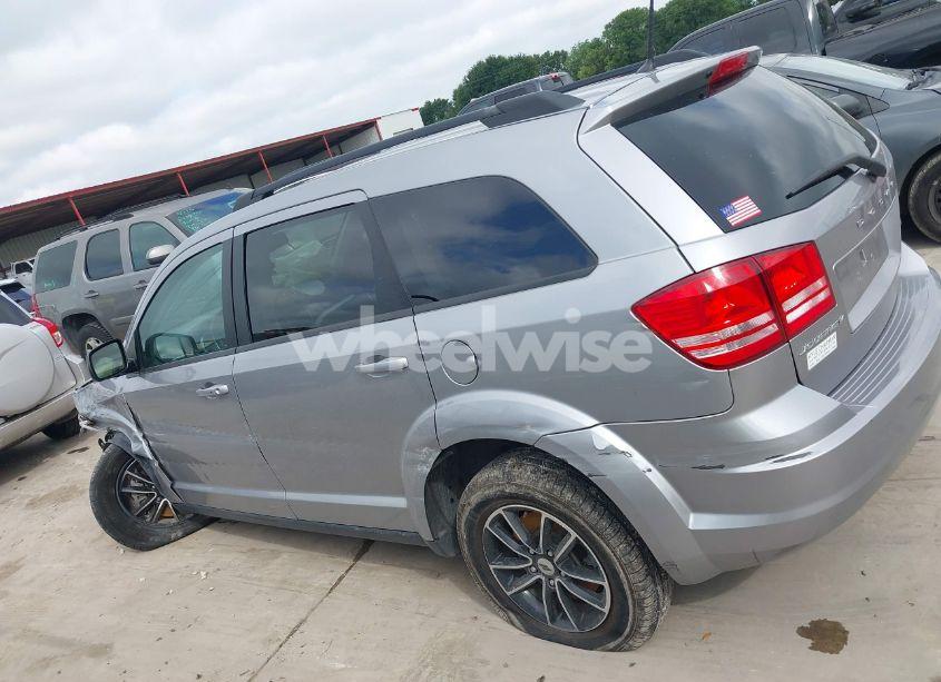 Photo 14 of 2018 Dodge Journey SE (VIN 3C4PDCAB1JT474158)