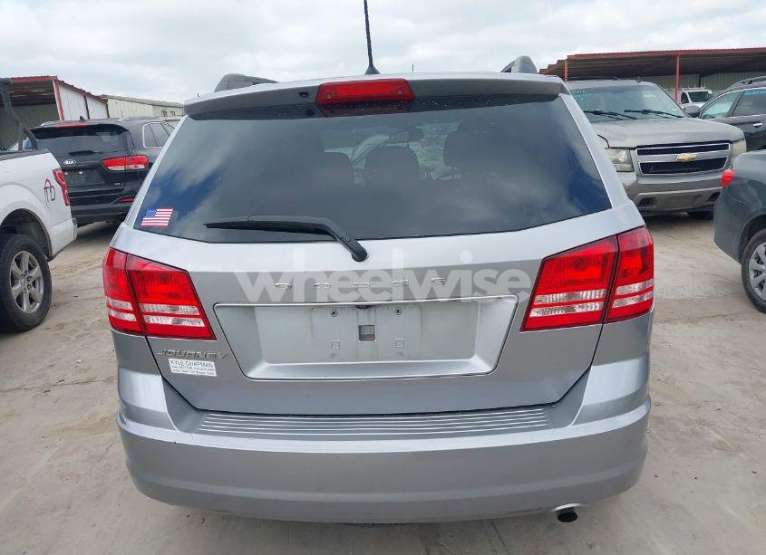 Photo 16 of 2018 Dodge Journey SE (VIN 3C4PDCAB1JT474158)