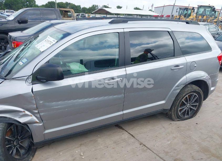 Photo 17 of 2018 Dodge Journey SE (VIN 3C4PDCAB1JT474158)