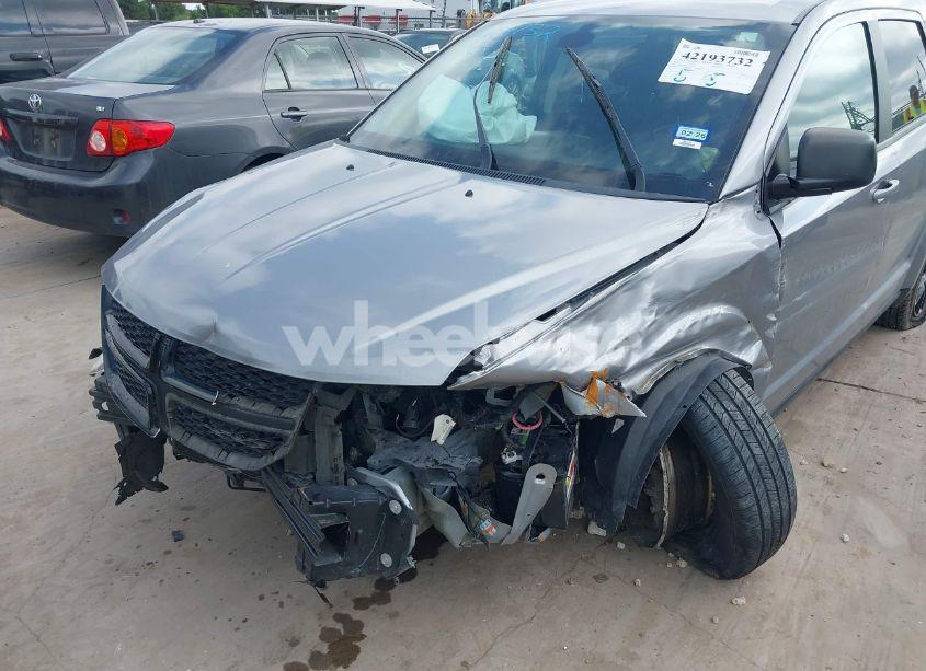 Photo 6 of 2018 Dodge Journey SE (VIN 3C4PDCAB1JT474158)