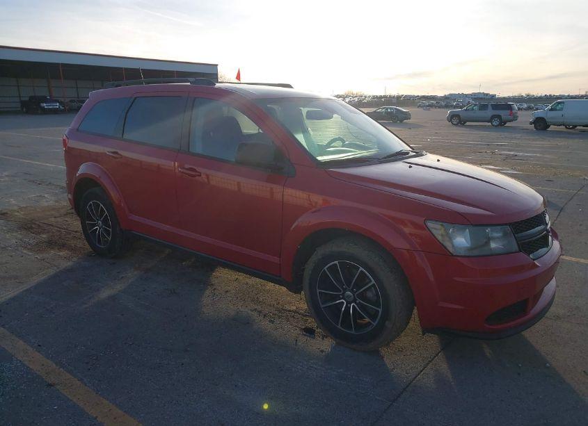 2018 Dodge Journey SE (VIN 3C4PDCAB1JT506932) main photo