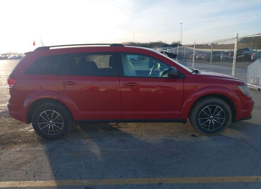 Photo 13 of 2018 Dodge Journey SE (VIN 3C4PDCAB1JT506932)