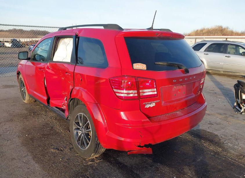 Photo 3 of 2018 Dodge Journey SE (VIN 3C4PDCAB1JT506932)