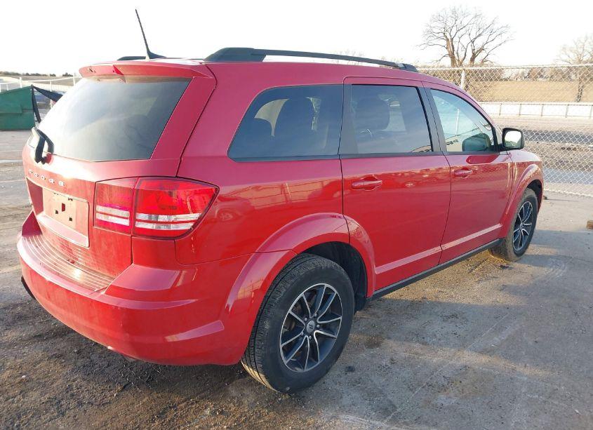 Photo 4 of 2018 Dodge Journey SE (VIN 3C4PDCAB1JT506932)