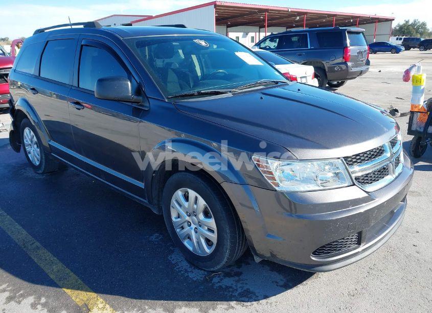 2018 Dodge Journey SE (VIN 3C4PDCAB1JT509023) main photo