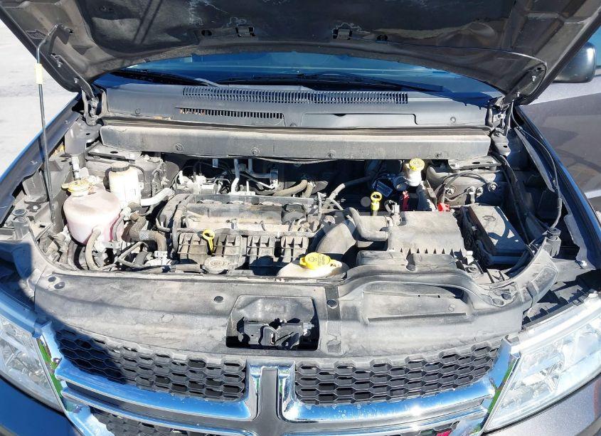 Photo 10 of 2018 Dodge Journey SE (VIN 3C4PDCAB1JT509023)