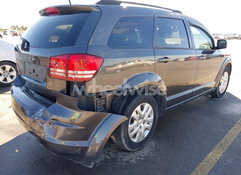 Photo 4 of 2018 Dodge Journey SE (VIN 3C4PDCAB1JT509023)