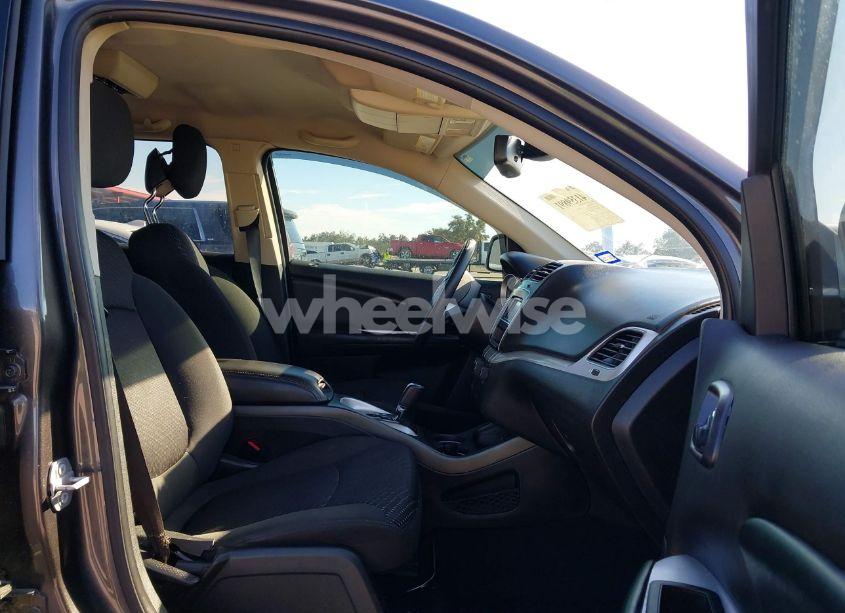 Photo 5 of 2018 Dodge Journey SE (VIN 3C4PDCAB1JT509023)