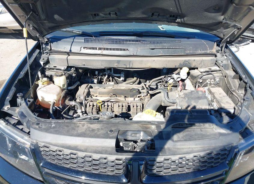 Photo 10 of 2018 Dodge Journey SE (VIN 3C4PDCAB1JT524797)