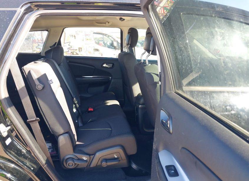 Photo 8 of 2018 Dodge Journey SE (VIN 3C4PDCAB1JT524797)