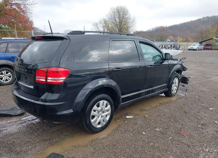 Photo 4 of 2018 Dodge Journey SE (VIN 3C4PDCAB1JT525058)