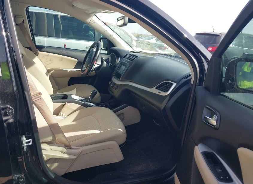 Photo 5 of 2018 Dodge Journey SE (VIN 3C4PDCAB1JT528901)