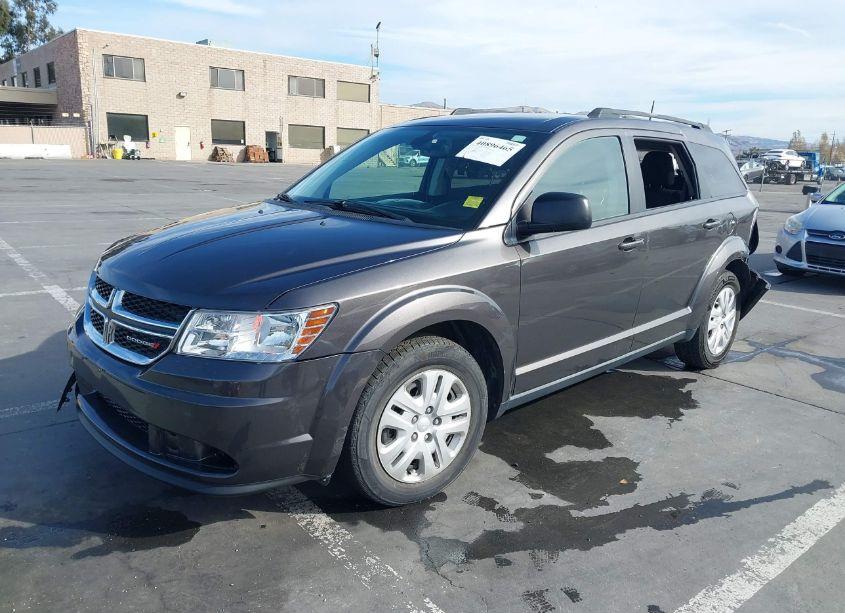 Photo 2 of 2019 Dodge Journey SE VALUE PACKAGE (VIN 3C4PDCAB1KT868146)