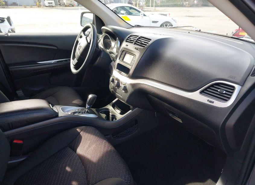 Photo 5 of 2019 Dodge Journey SE VALUE PACKAGE (VIN 3C4PDCAB1KT868146)