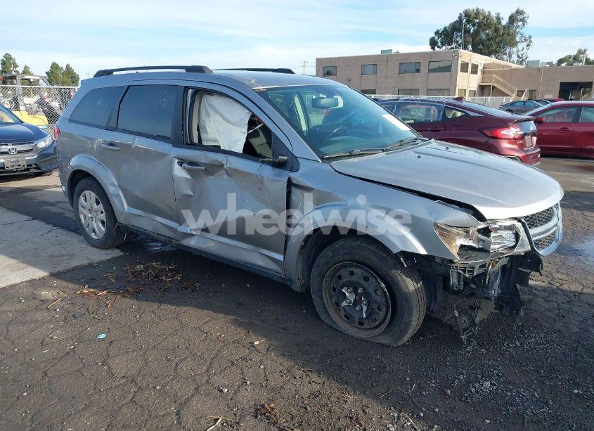 2016 Dodge Journey SE (VIN 3C4PDCAB2GT103292) main photo