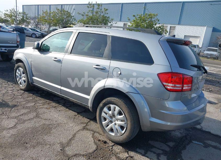 Photo 3 of 2016 Dodge Journey SE (VIN 3C4PDCAB2GT103292)
