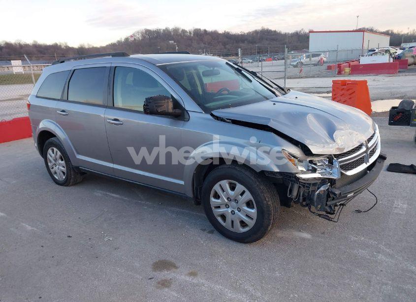 2016 Dodge Journey SE (VIN 3C4PDCAB2GT222508) main photo