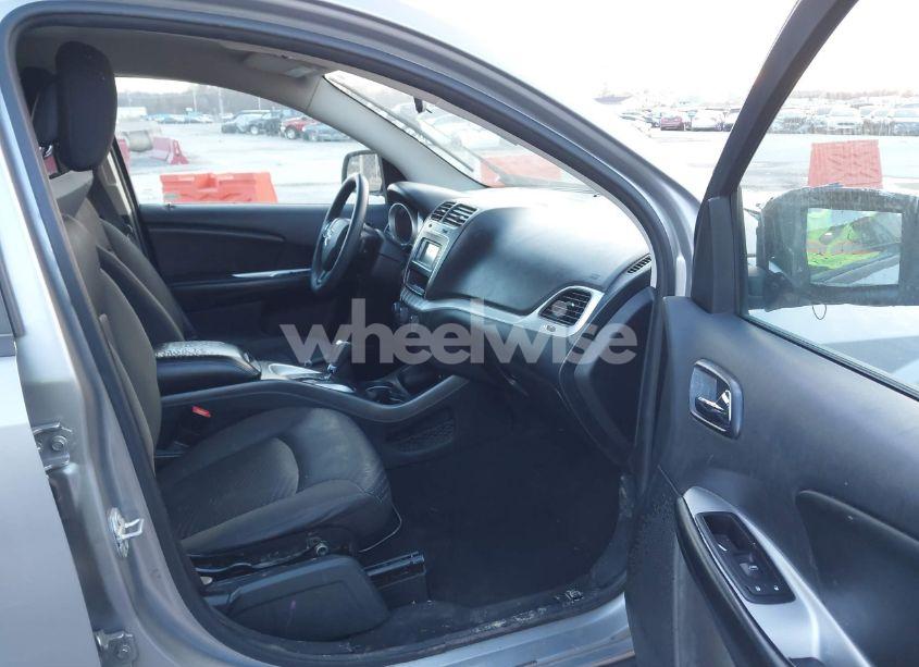 Photo 5 of 2016 Dodge Journey SE (VIN 3C4PDCAB2GT222508)