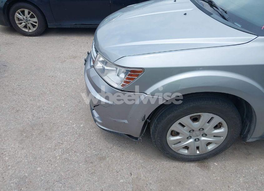 Photo 6 of 2016 Dodge Journey SE (VIN 3C4PDCAB2GT232648)