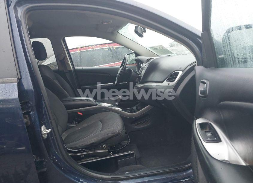 Photo 5 of 2017 Dodge Journey SE (VIN 3C4PDCAB2HT516721)