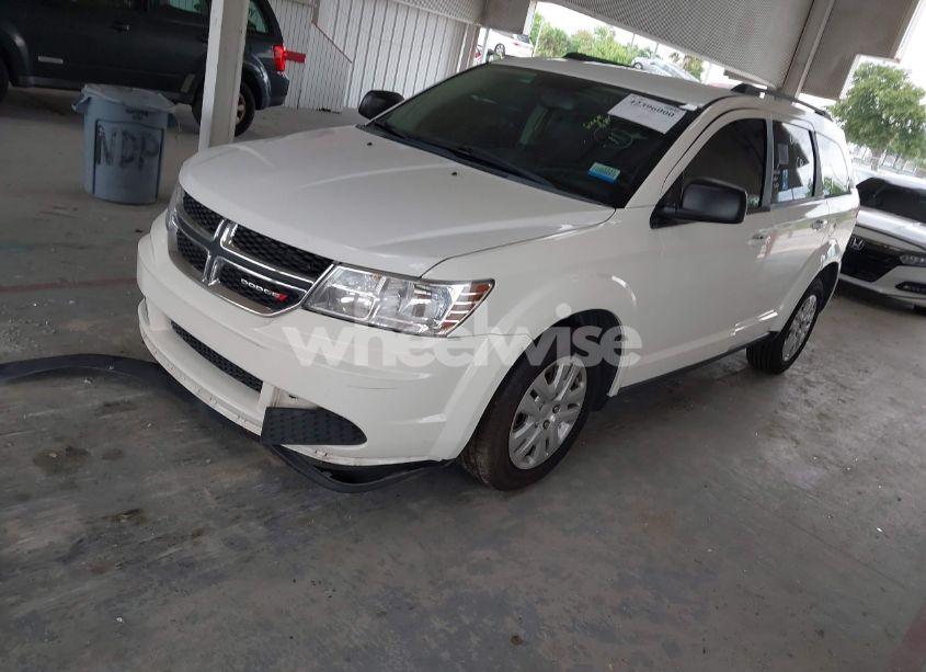Photo 2 of 2017 Dodge Journey SE (VIN 3C4PDCAB2HT521787)