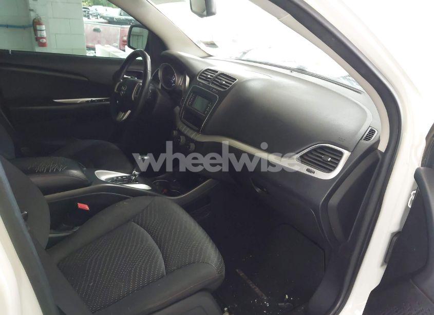 Photo 5 of 2017 Dodge Journey SE (VIN 3C4PDCAB2HT521787)