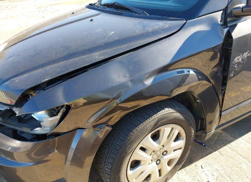 Photo 6 of 2017 Dodge Journey SE (VIN 3C4PDCAB2HT557110)