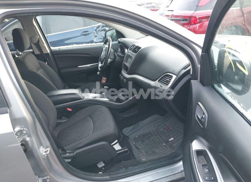 Photo 5 of 2017 Dodge Journey SE (VIN 3C4PDCAB2HT565806)