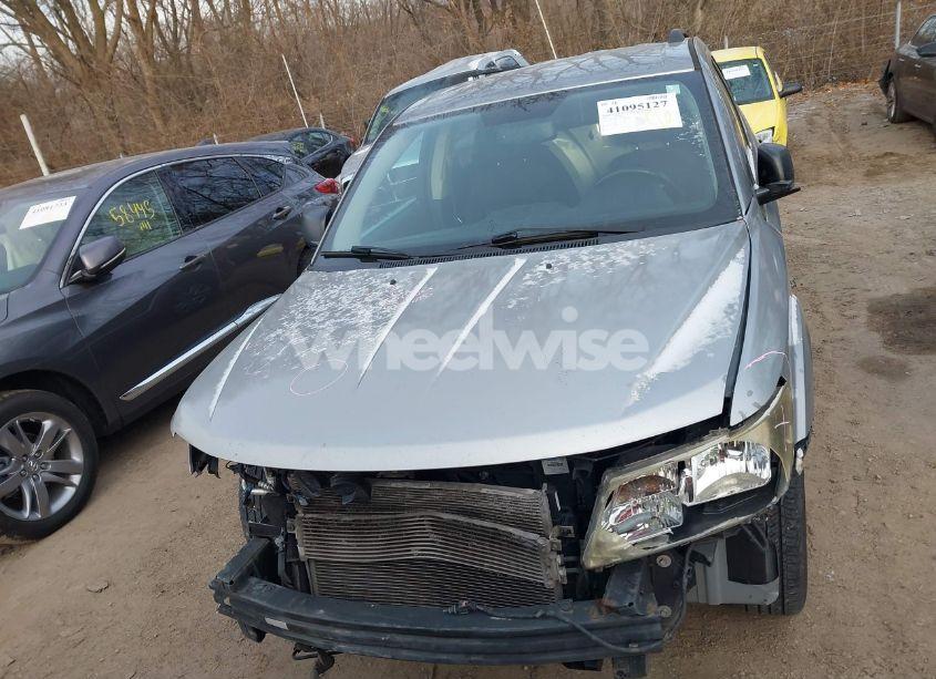 Photo 6 of 2017 Dodge Journey SE (VIN 3C4PDCAB2HT565806)