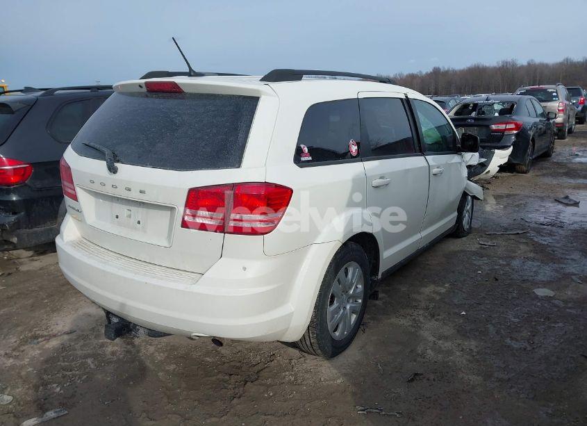 Photo 4 of 2017 Dodge Journey SE (VIN 3C4PDCAB2HT602093)