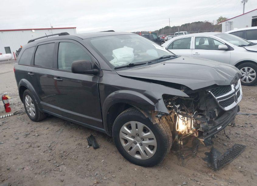 2017 Dodge Journey SE (VIN 3C4PDCAB2HT619556) main photo