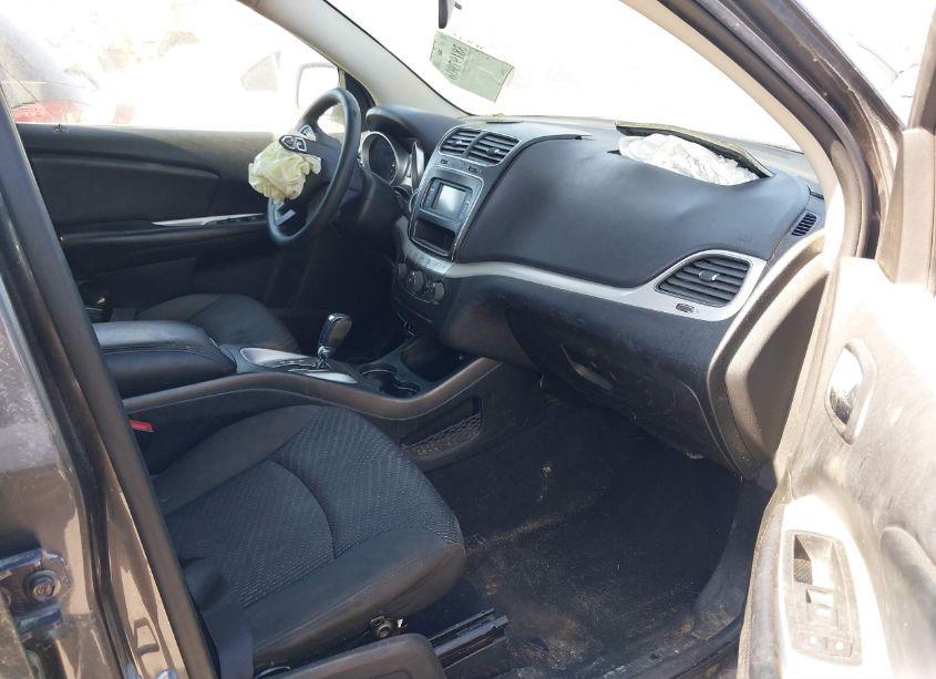 Photo 5 of 2017 Dodge Journey SE (VIN 3C4PDCAB2HT619556)