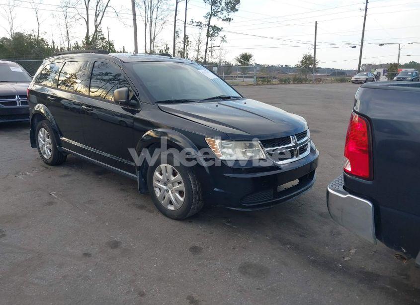 2017 Dodge Journey SE (VIN 3C4PDCAB2HT682897) main photo