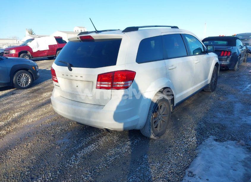 Photo 4 of 2017 Dodge Journey SE (VIN 3C4PDCAB2HT701822)