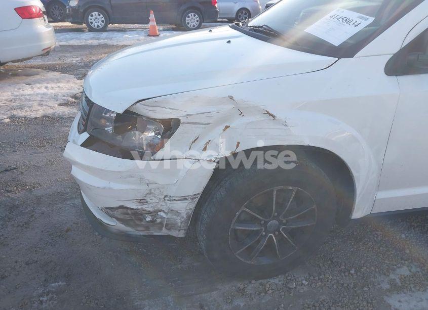 Photo 6 of 2017 Dodge Journey SE (VIN 3C4PDCAB2HT701822)