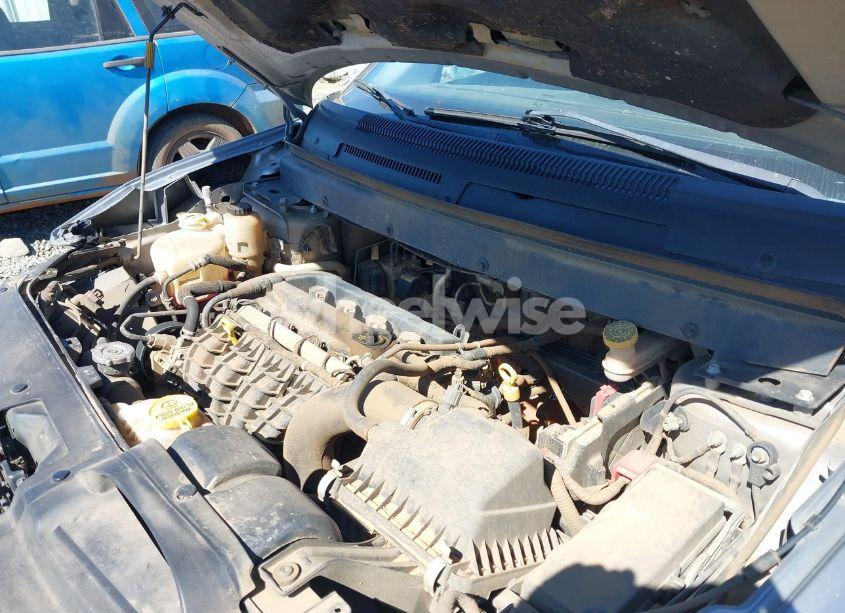 Photo 10 of 2018 Dodge Journey SE (VIN 3C4PDCAB2JT295790)