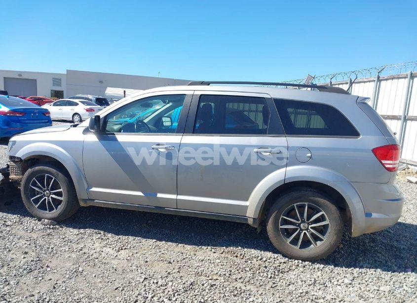 Photo 14 of 2018 Dodge Journey SE (VIN 3C4PDCAB2JT295790)