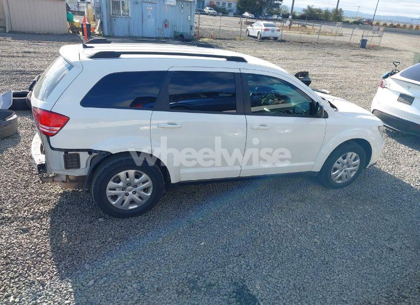 Photo 14 of 2018 Dodge Journey SE (VIN 3C4PDCAB2JT445025)