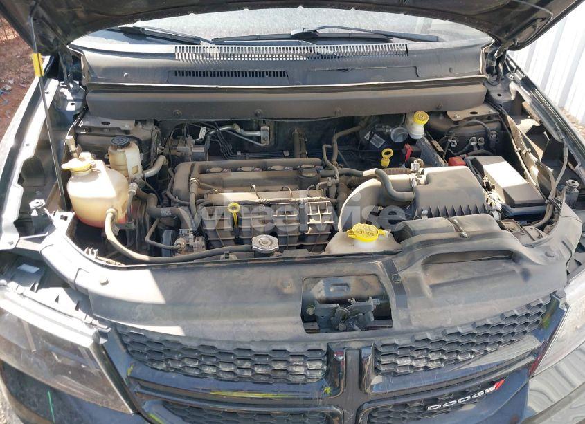 Photo 10 of 2018 Dodge Journey SE (VIN 3C4PDCAB2JT474704)