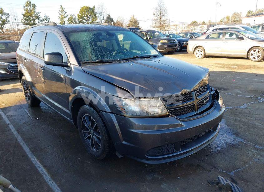 2018 Dodge Journey SE (VIN 3C4PDCAB2JT519852) main photo