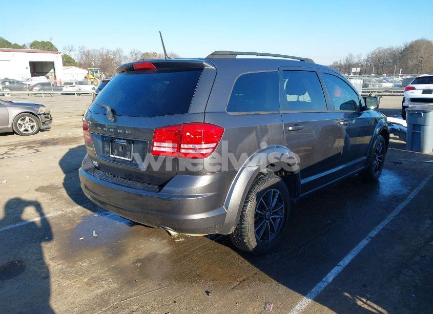 Photo 4 of 2018 Dodge Journey SE (VIN 3C4PDCAB2JT519852)